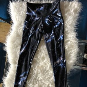 Strut this marble workout pants